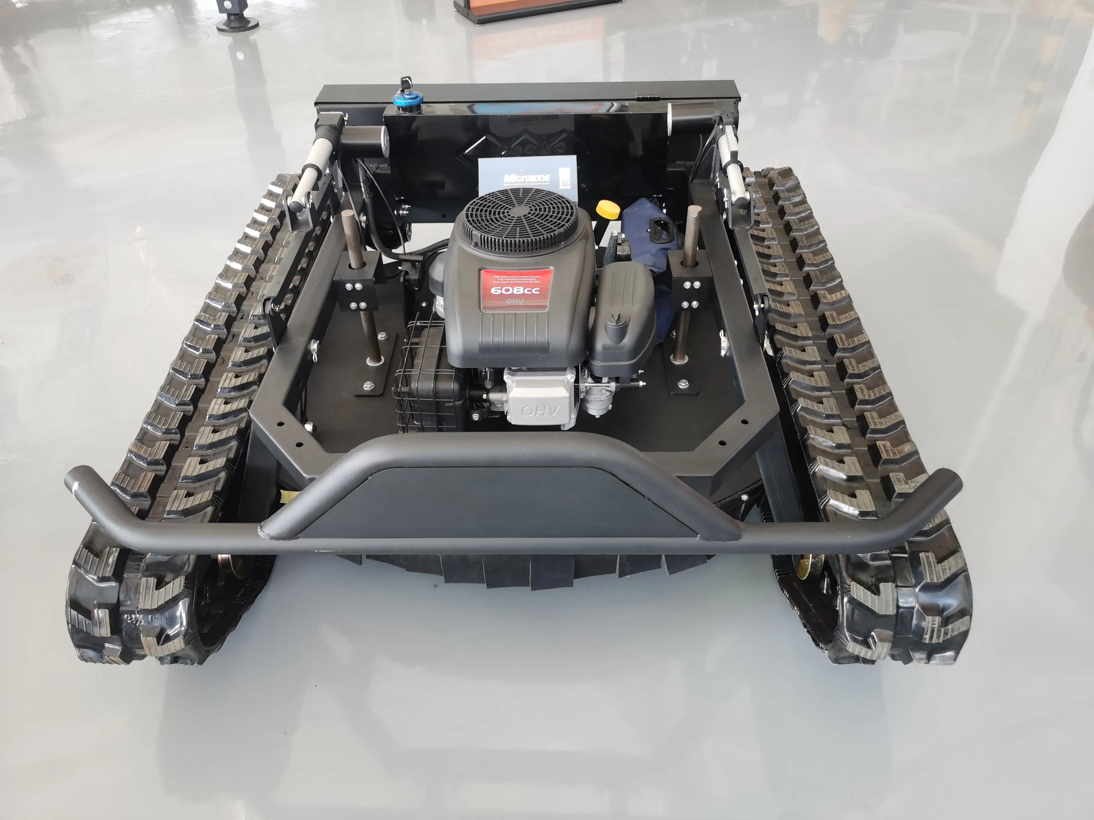Remote Control Lawn Mower — view 3