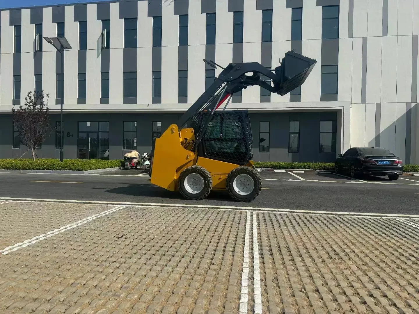 Skid Steer Loaders — view 3
