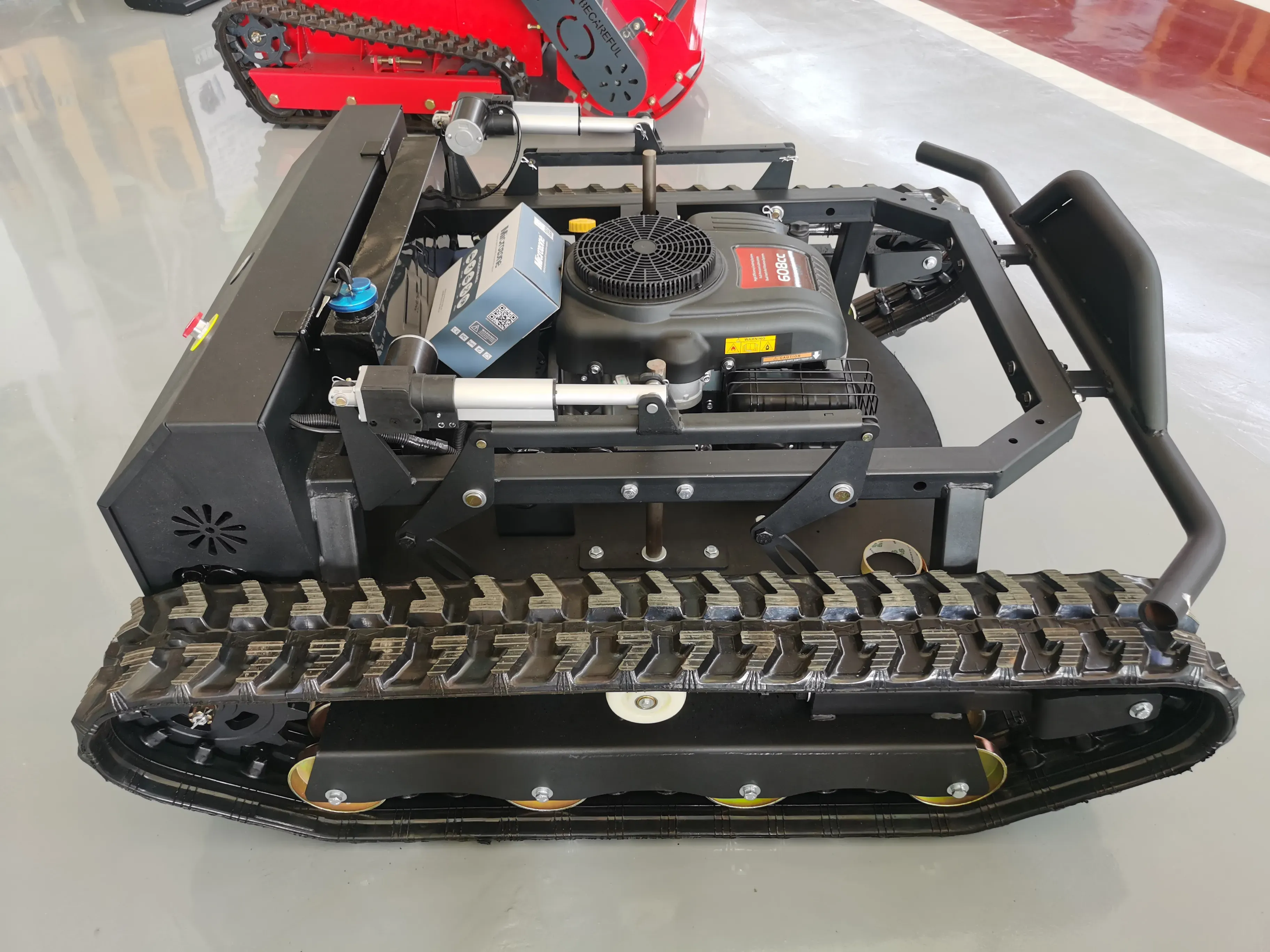 Remote Control Lawn Mower — view 5