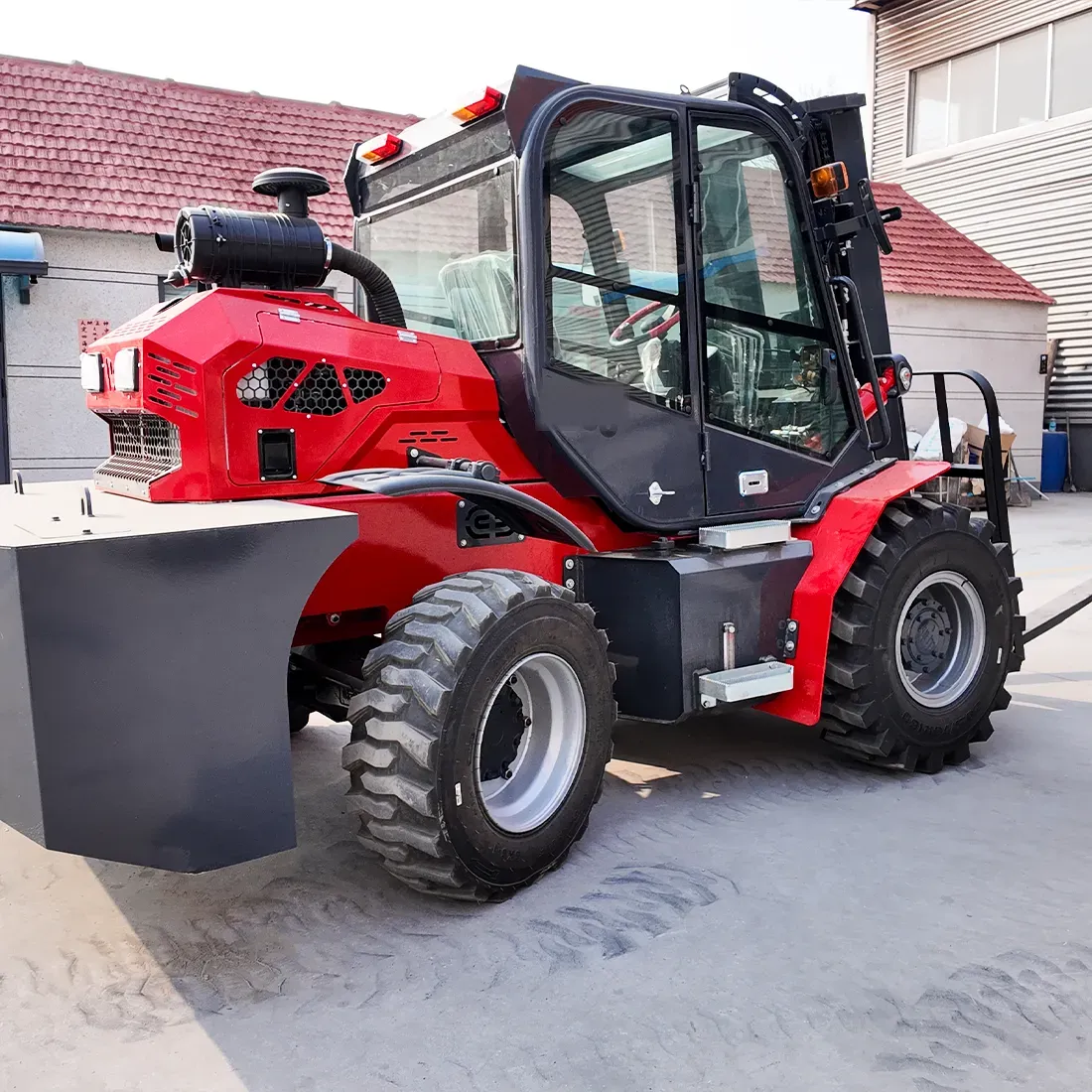 ZM-35 Rough Terrain Forklift — view 8